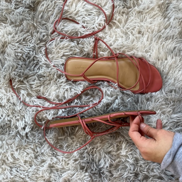 Express Laceup sandals - Picture 2 of 3